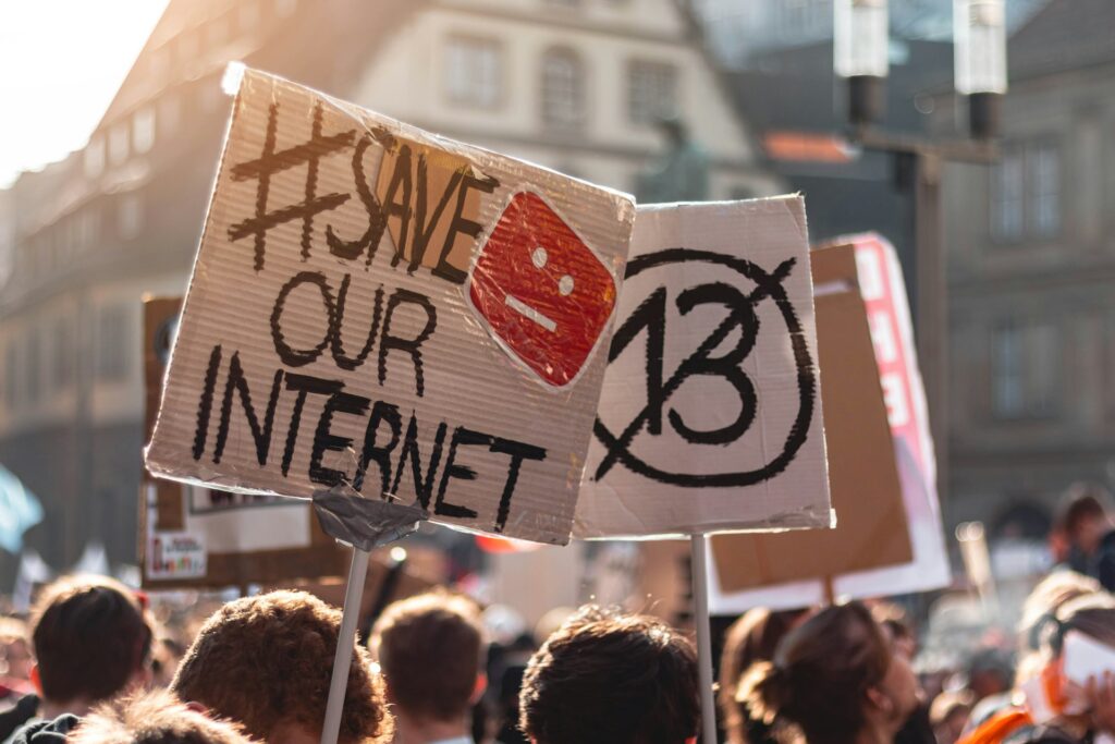 Big Tech vs Small Tech and civic space.